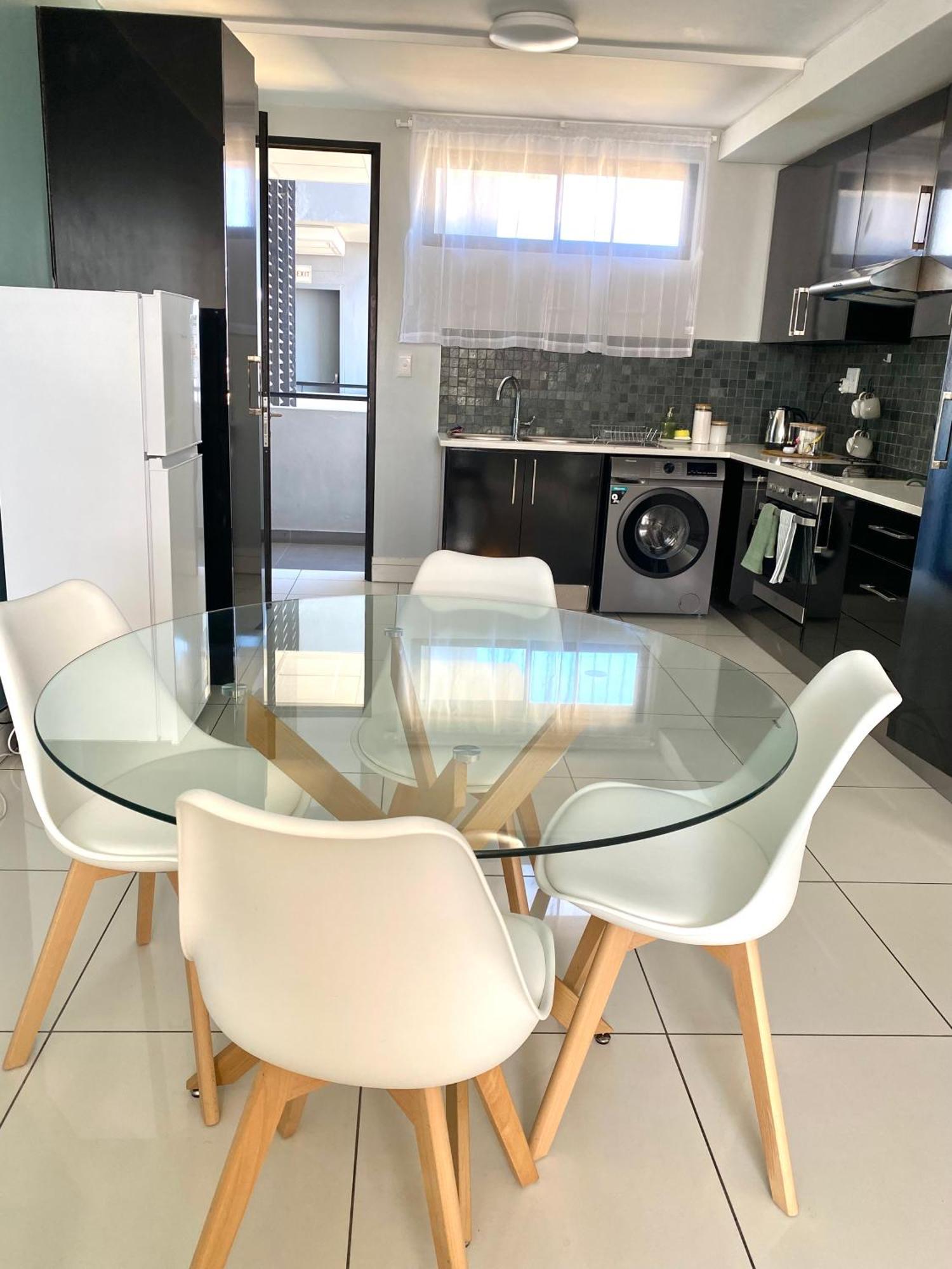 Appartement C&J City Centre Airbnb à Windhoek Extérieur photo